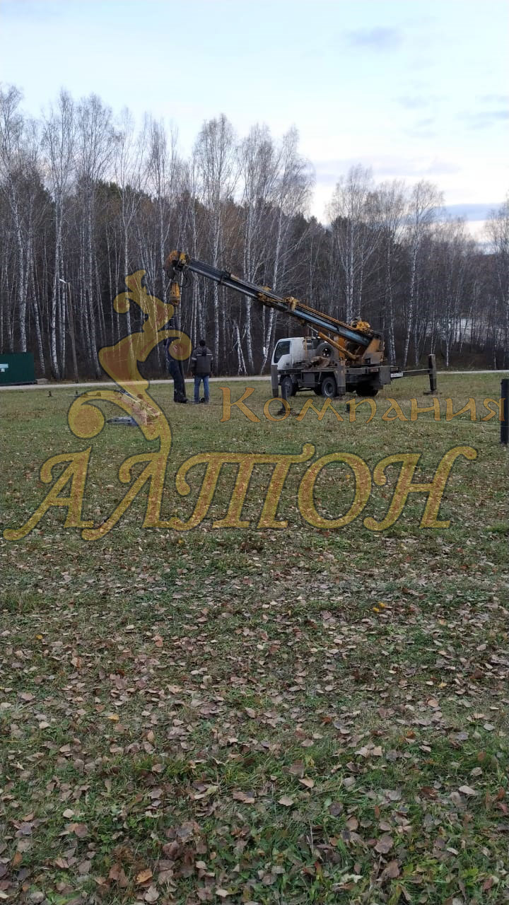 Подвал в доме на винтовых сваях.